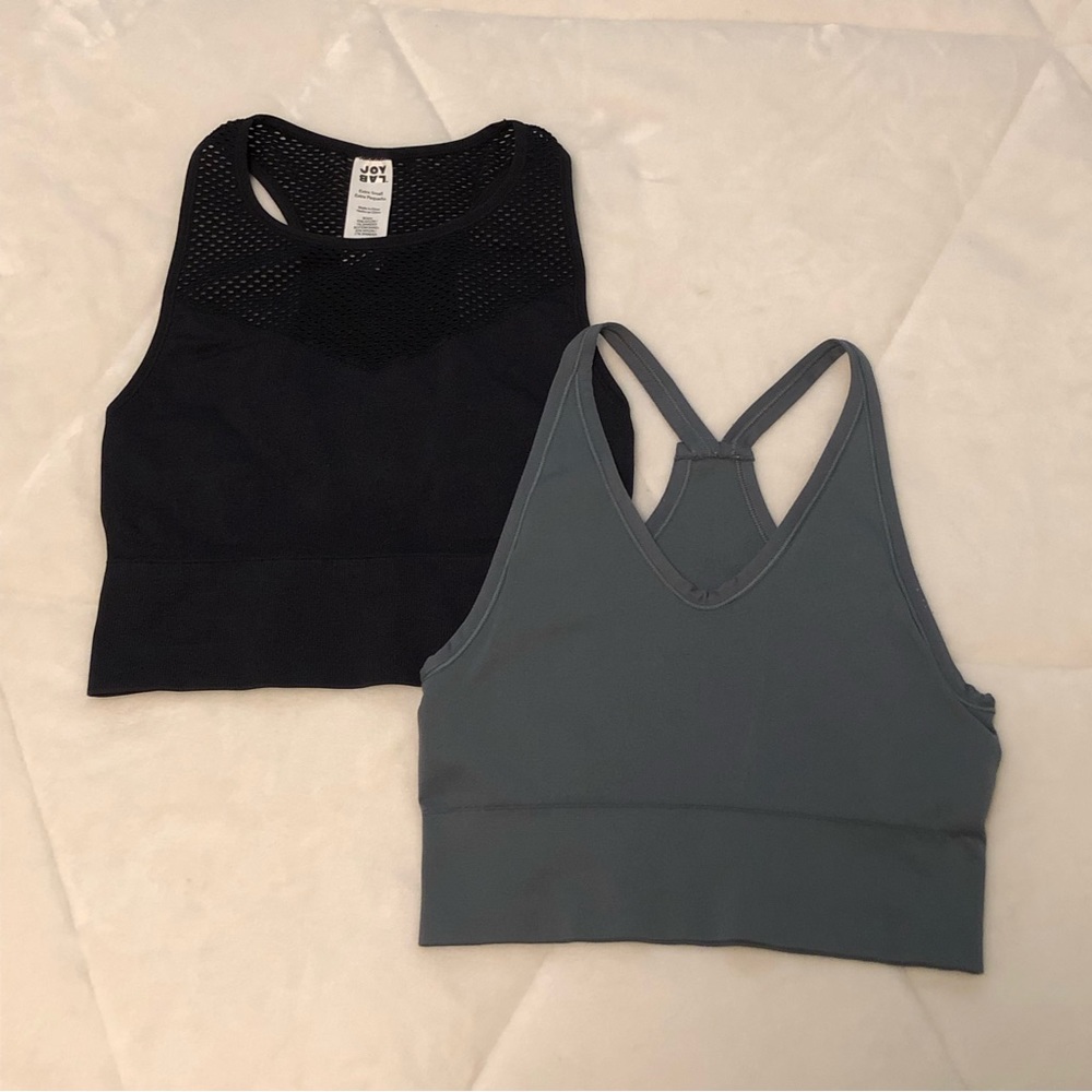 2 Cropped Workout Tanks